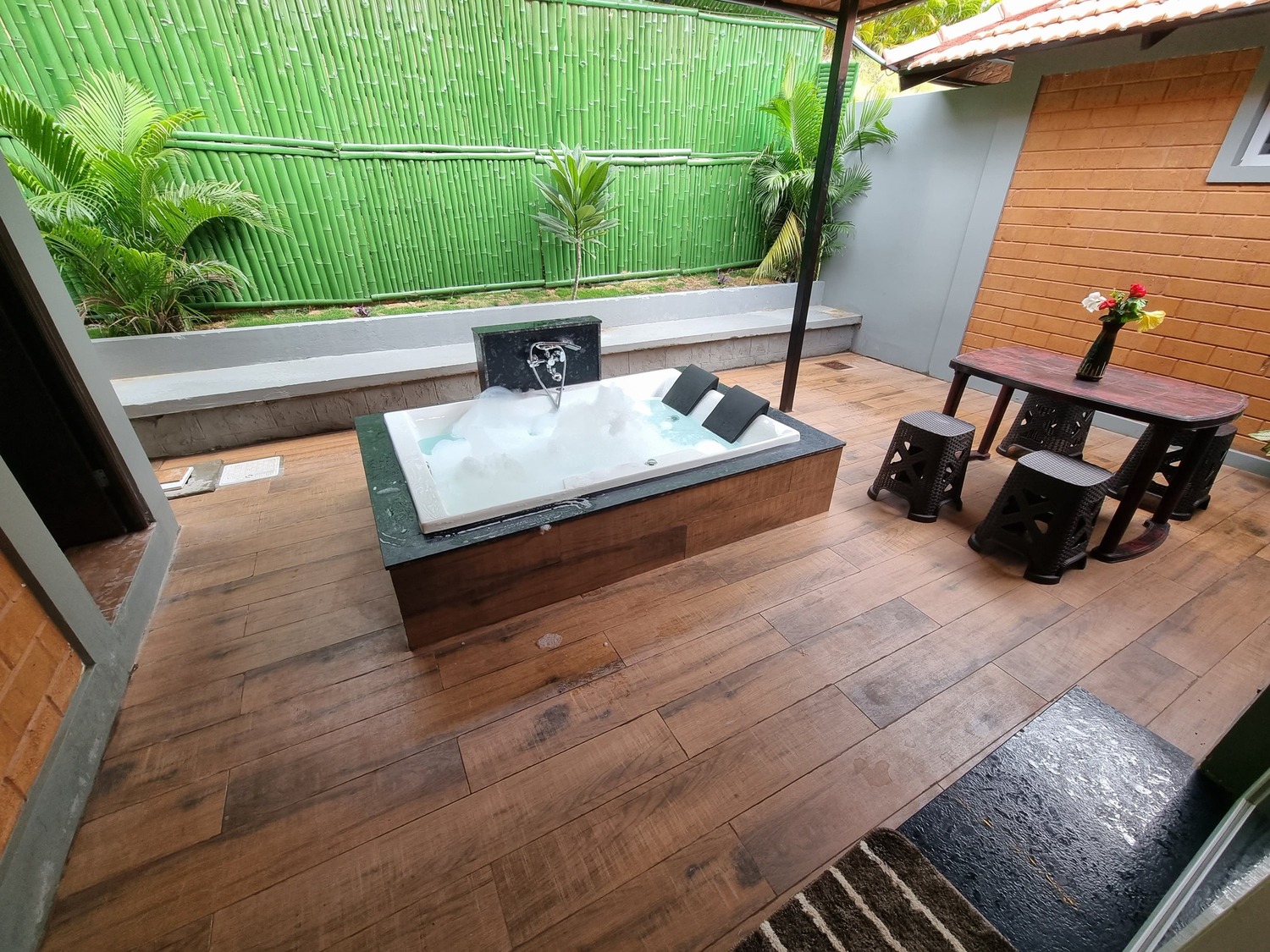 Jacuzzi 7